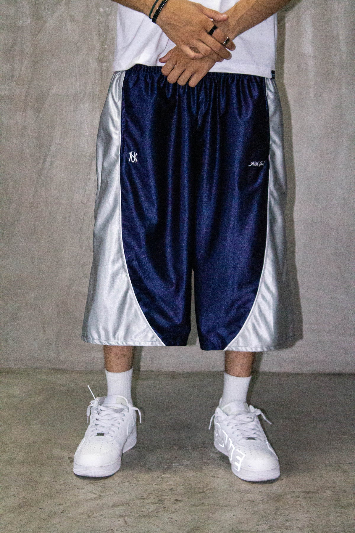 UNFRIEND HOOPS SHORTS
