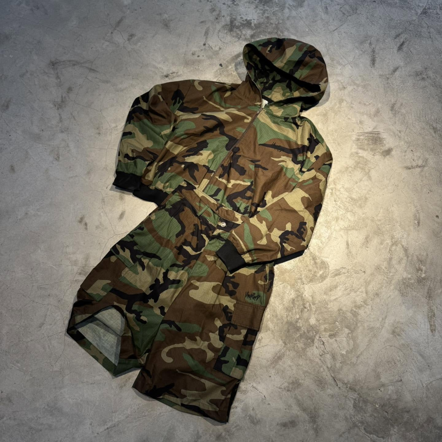 UNFRIEND - PLEATED CAMOU JACKET